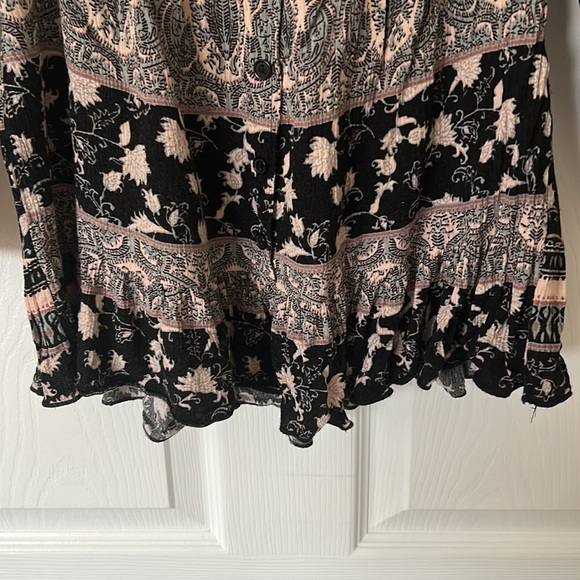 BUNDLE 3/$12 Charlotte Russe Off the Shoulder Top - Picture 4 of 7
